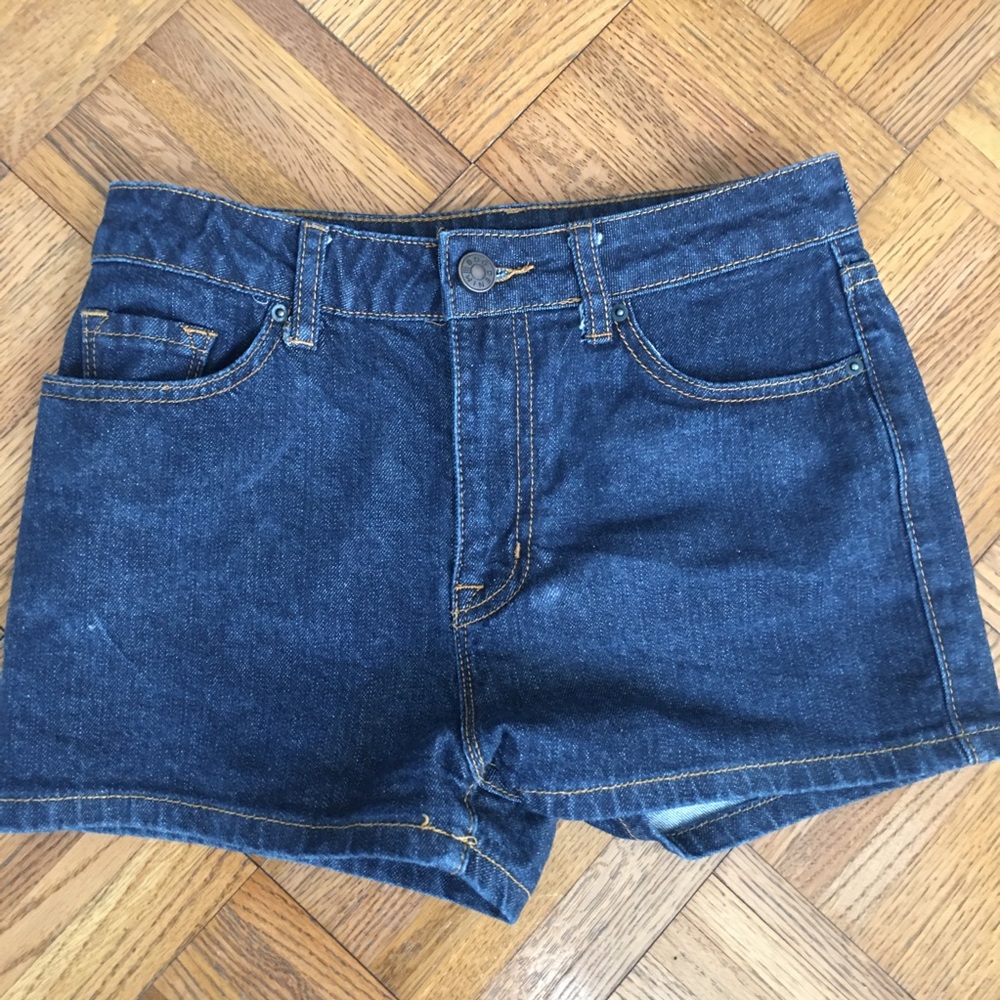 BDG high rise denim shortie size 26